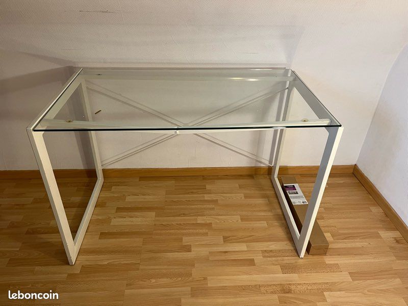 Bureau en verre (image 1)