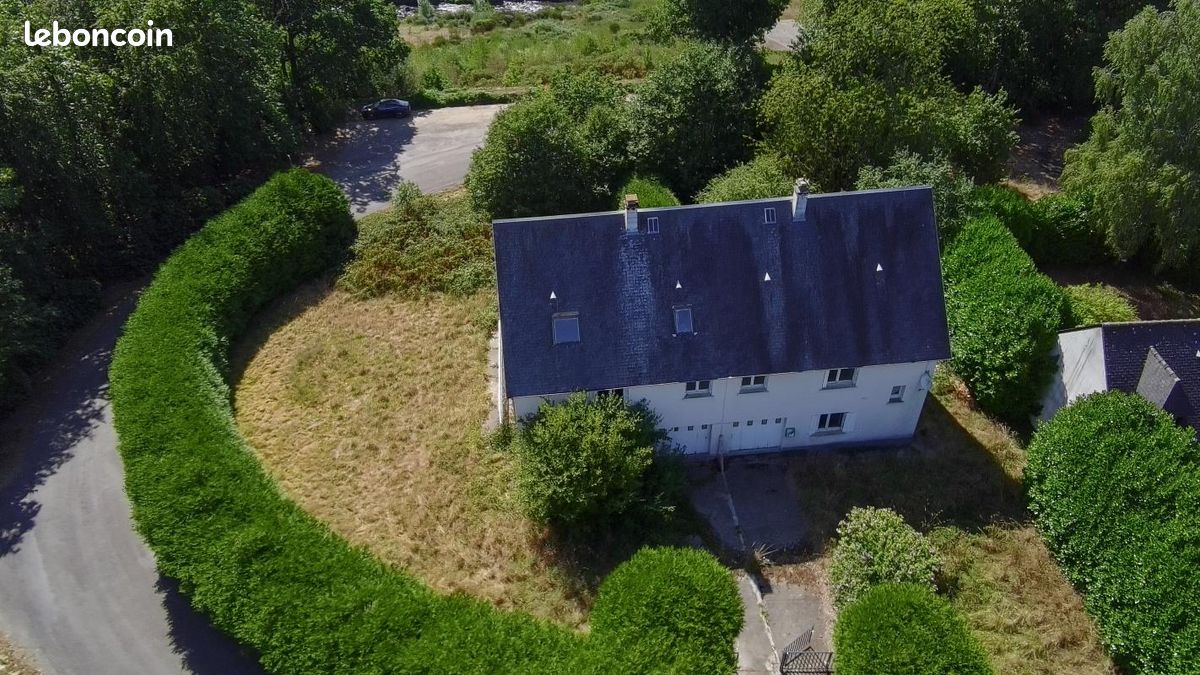 Maison 5 pièces 101 m² · à Isigny-le-Buat · 101 m² · 39 000 €