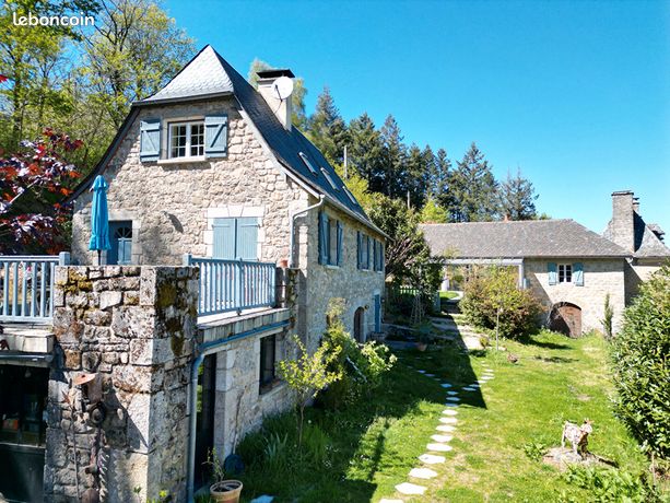 Propriété 8 pièces 200 m²