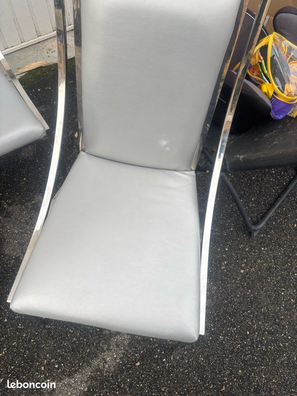 Lot de 4 chaises grises (image 5)
