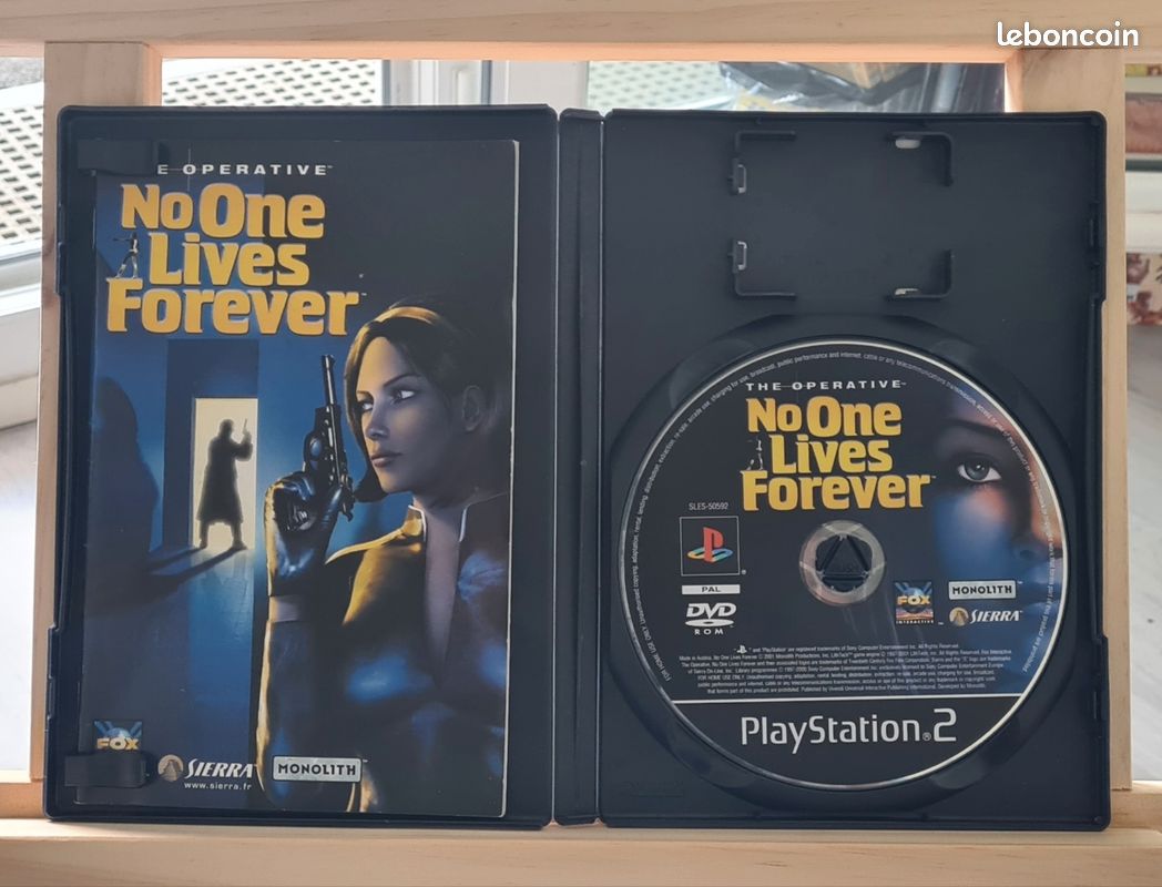 No one lives forever sur Ps2 Jeux vidéo
