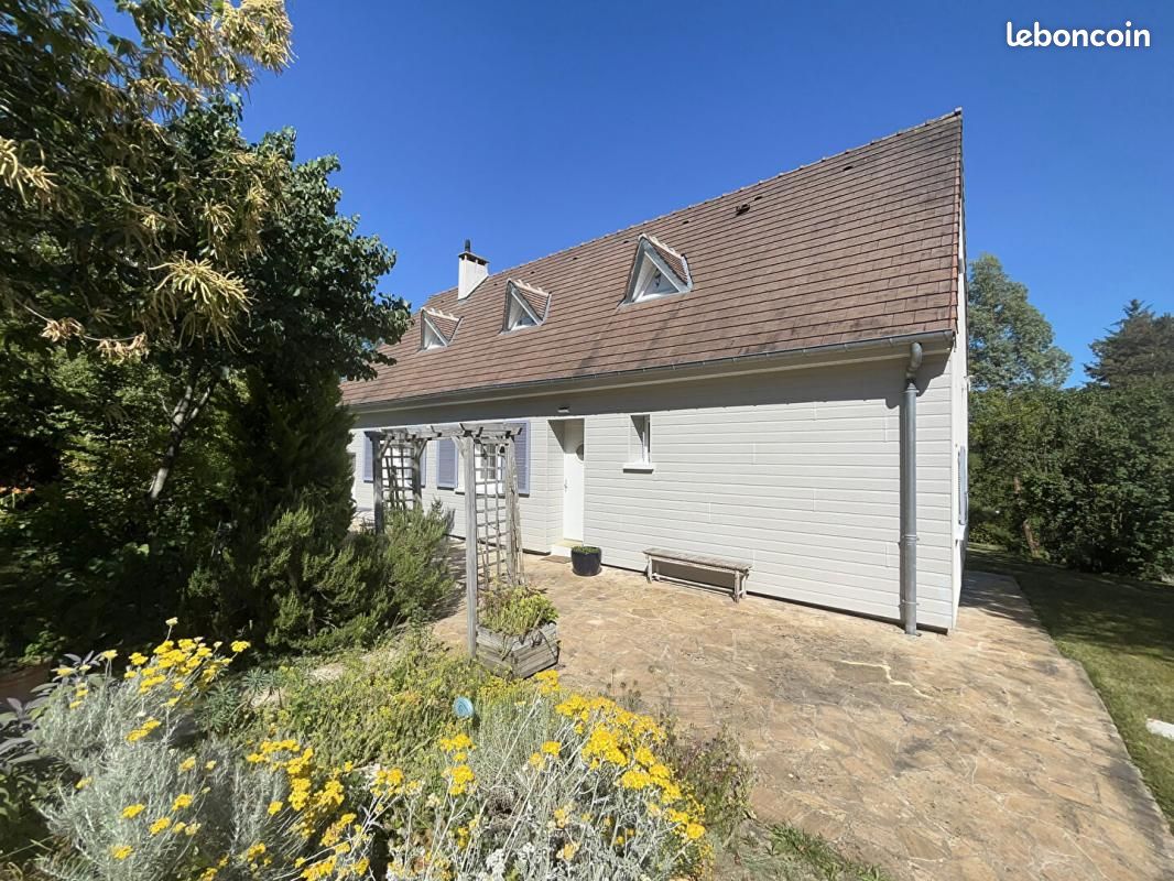 Maison 7 pièces 178 m² · à Varennes-Jarcy · 178 m² · 648 000 €