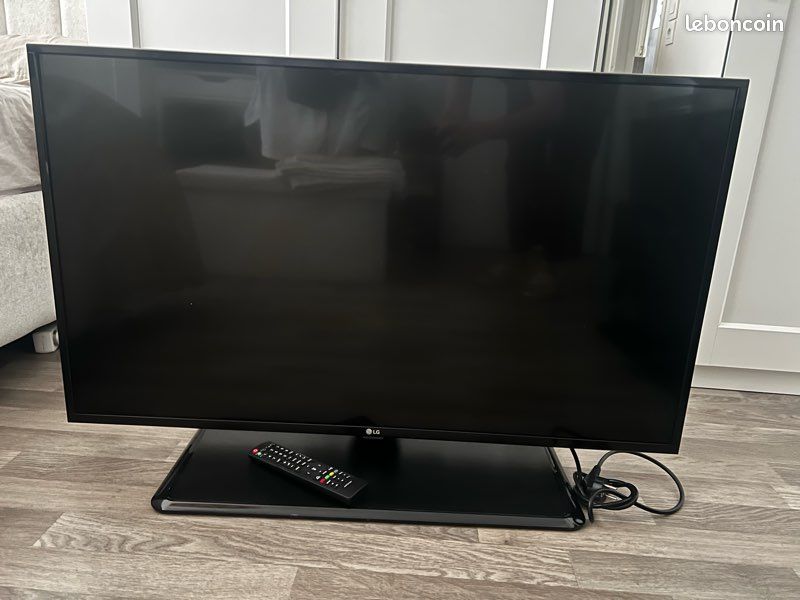 Téléviseur LG LED 43 pouces (image 2)