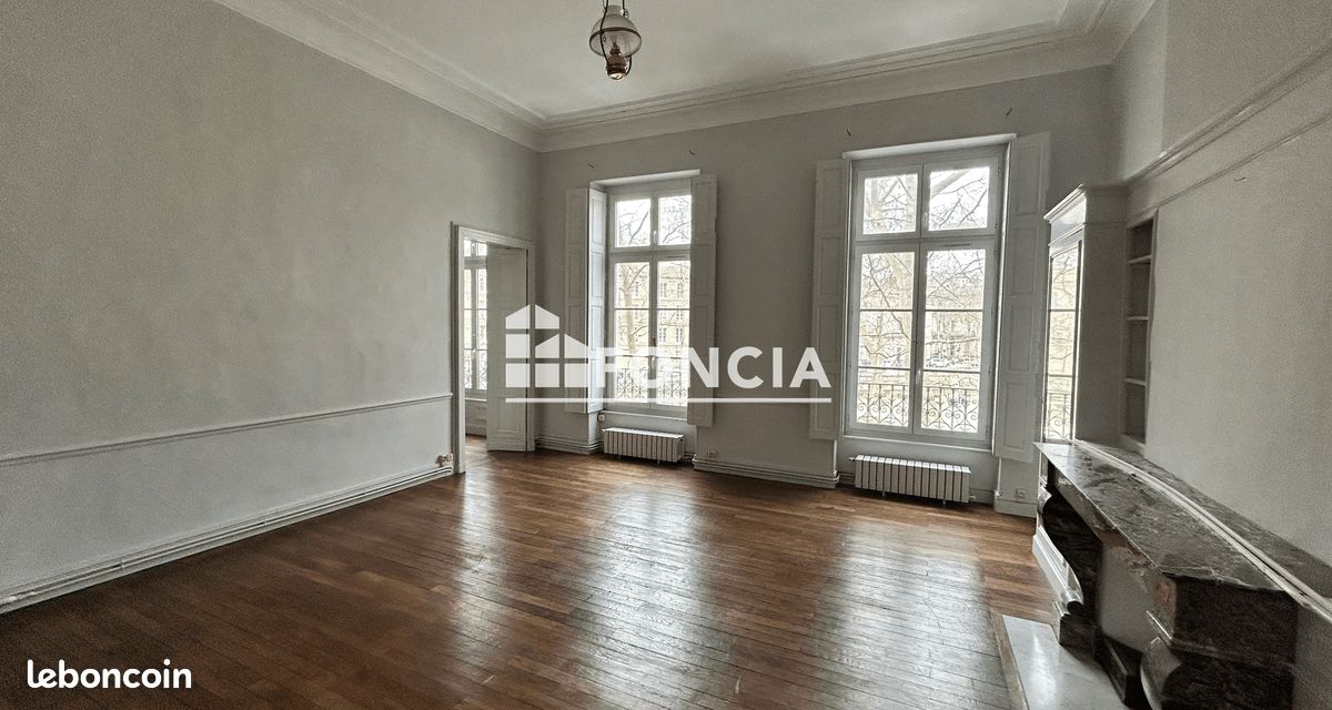 Appartement 5 pièces 189 m² · à Nîmes · 189 m² · 1 850 €/mois