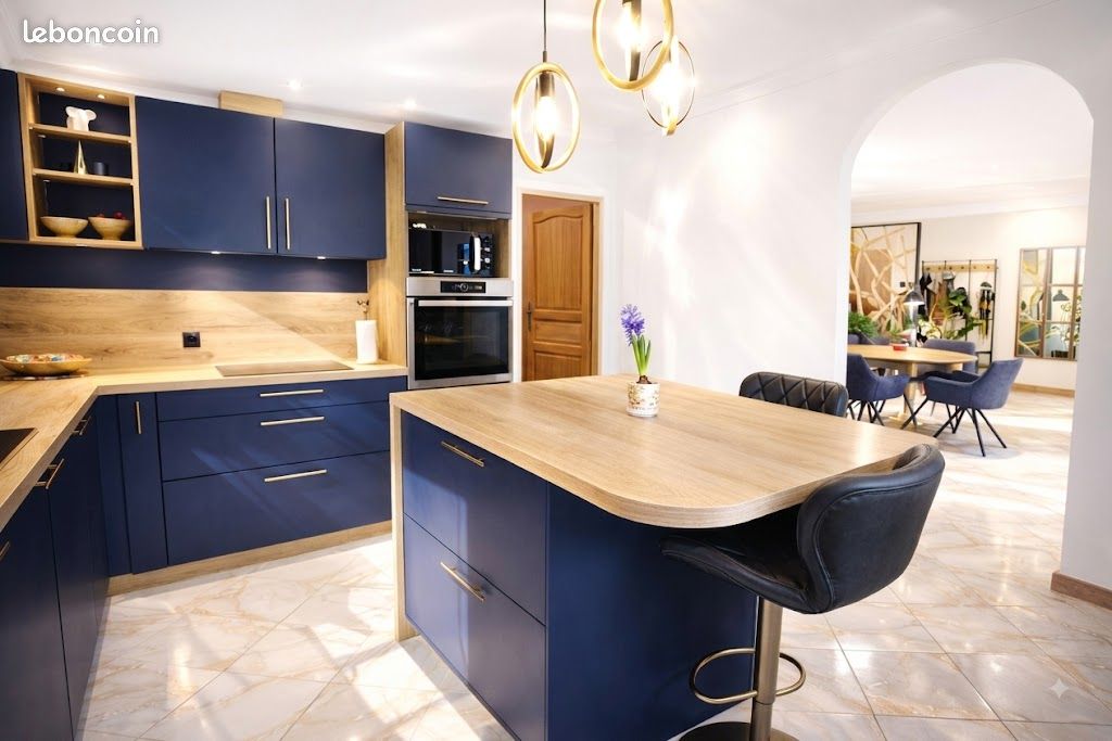 Maison 5 pièces 135 m² · à Sénéchas · 135 m² · 380 000 €