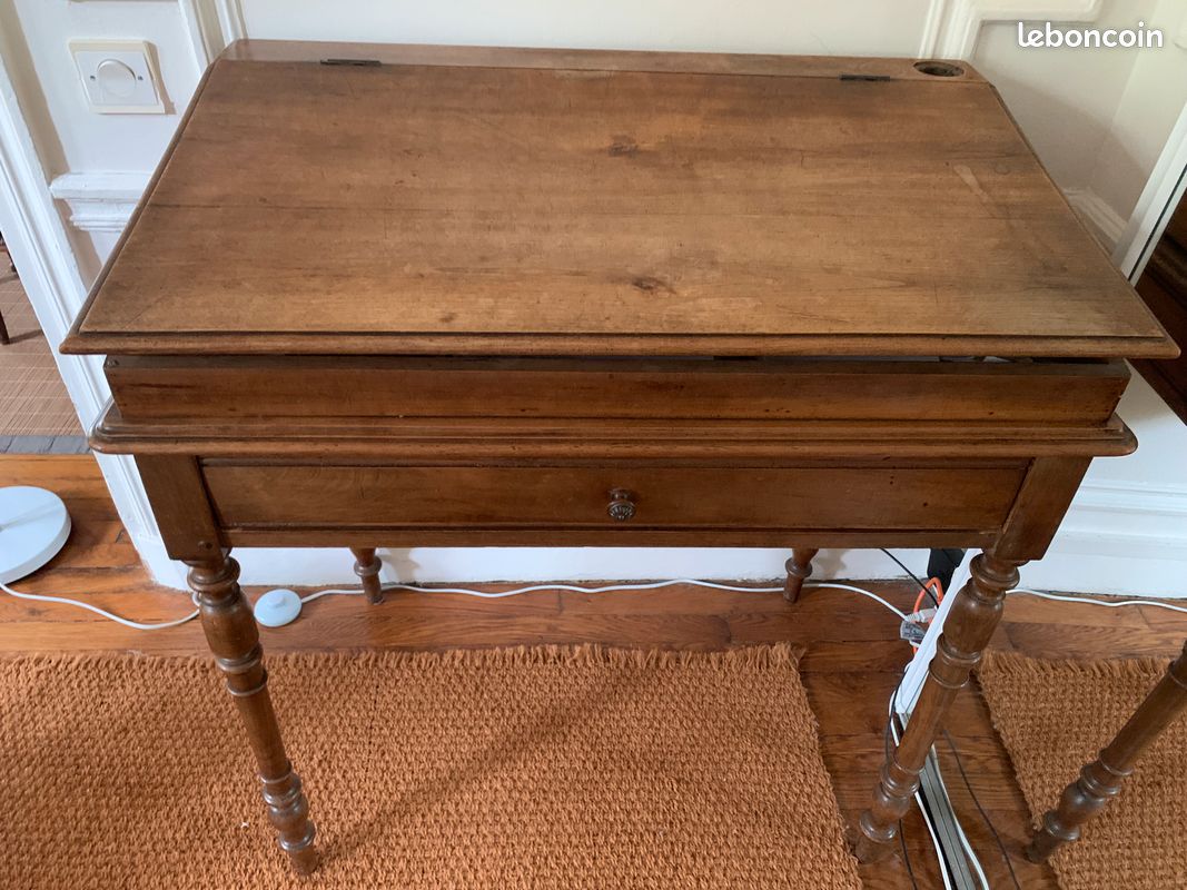 Bureau pupitre ancien (image 1)