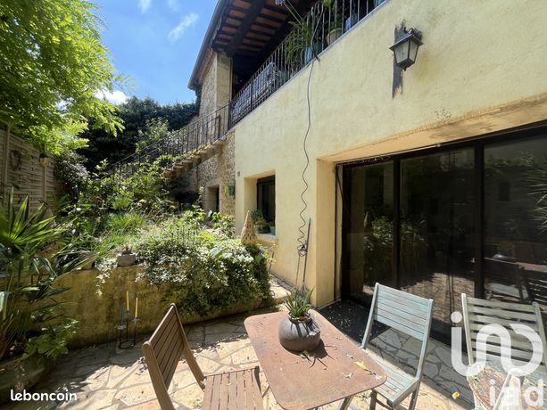 Maison 8 pièces 220 m²