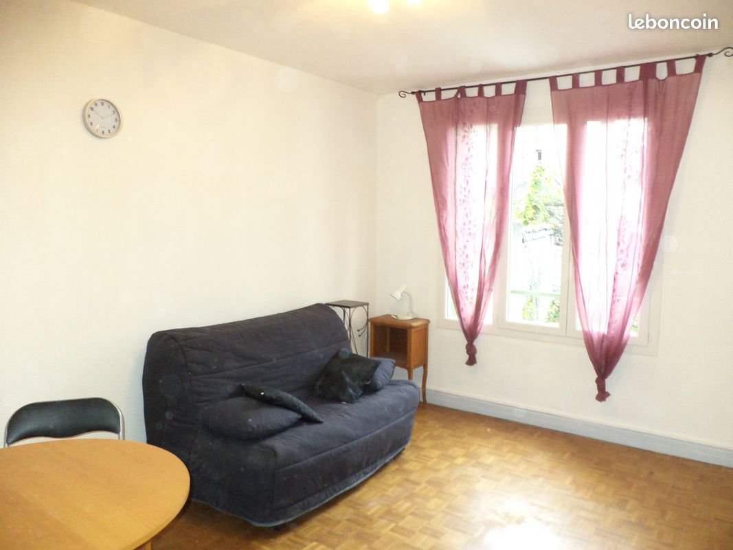 Appartement 1 pièce 23 m² · à Aurillac · 23 m² · 380 €