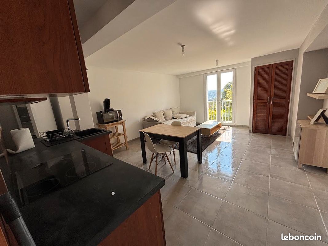 Appartement 2 pièces 43 m² · à Villefranche-de-Rouergue · 42,5 m² · 530 €/mois