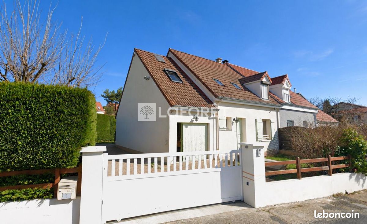 Maison 6 pièces 102 m² · à La Talaudière · 102 m² · 320 000 €