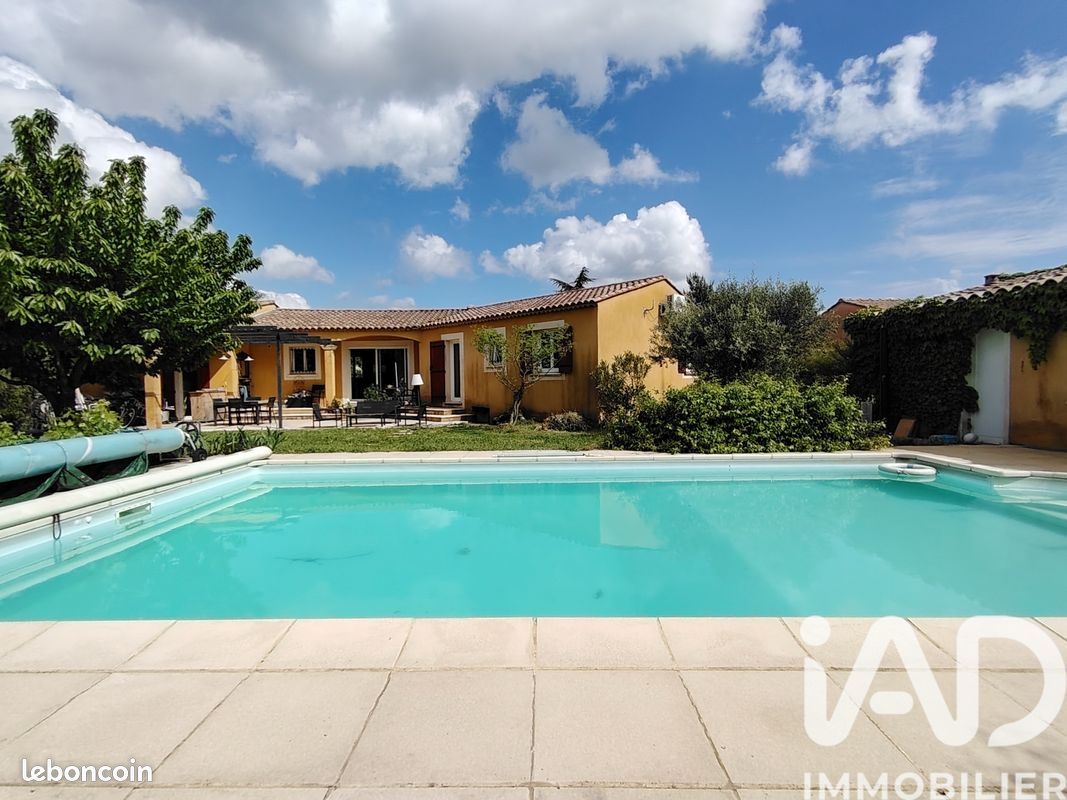 Maison 5 pièces 105 m² · à Pont-Saint-Esprit · 105 m² · 299 000 €