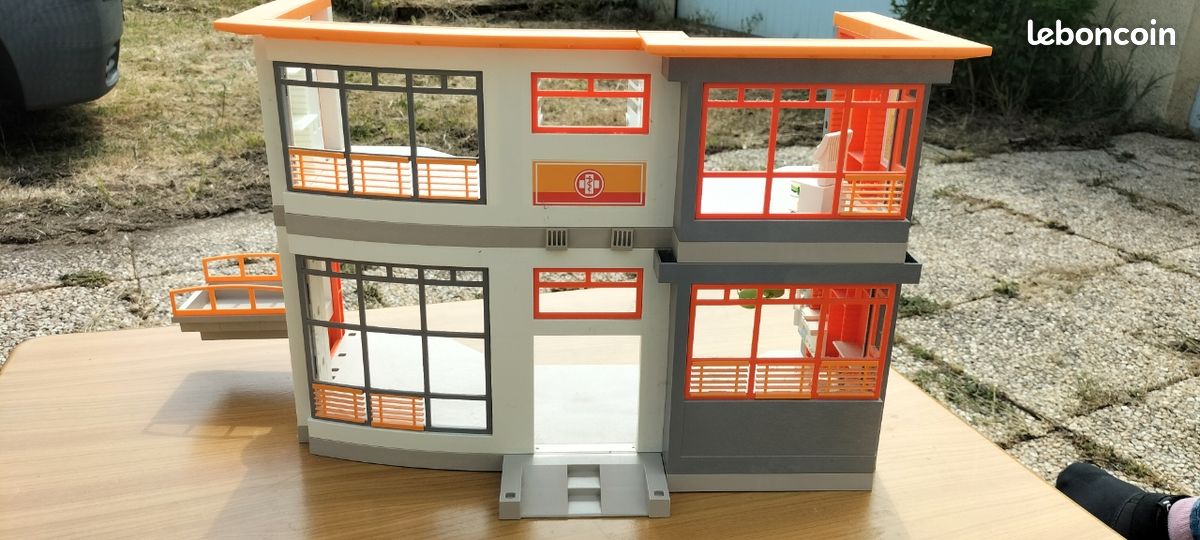 Hôpital playmobil (image 2)