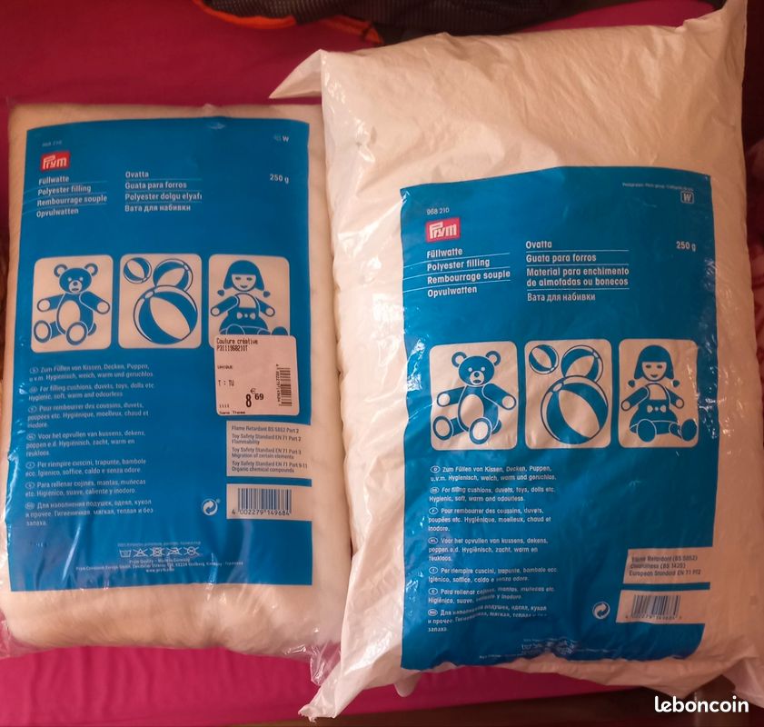 2 sacs neuf rembourrage coussins, Peluches... (image 1)