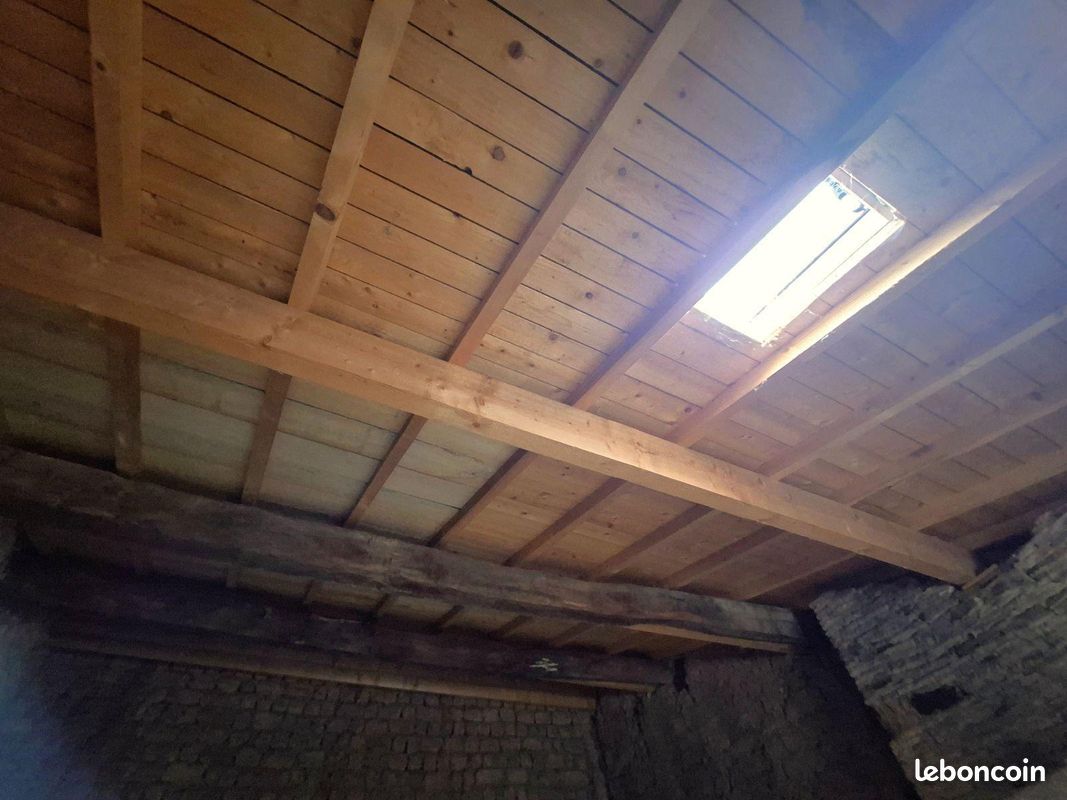 Maison 5 pièces 120 m² · à Sauxillanges · 120 m² · 29 000 €