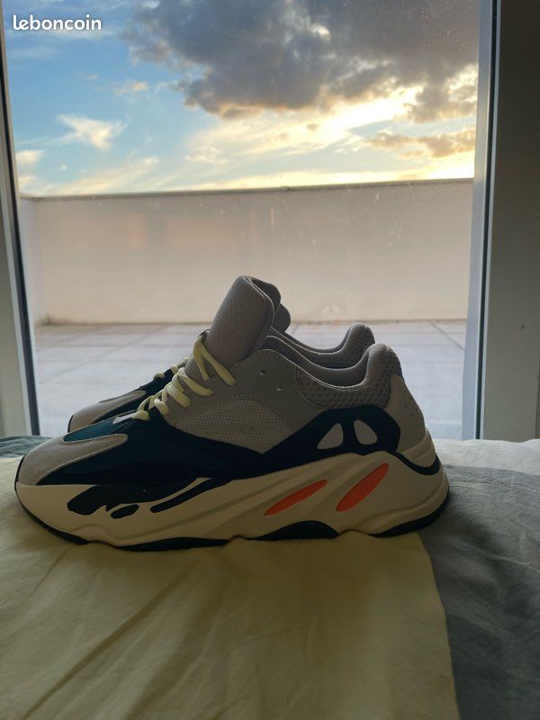 Yeezy 700 wave runner (image 5)