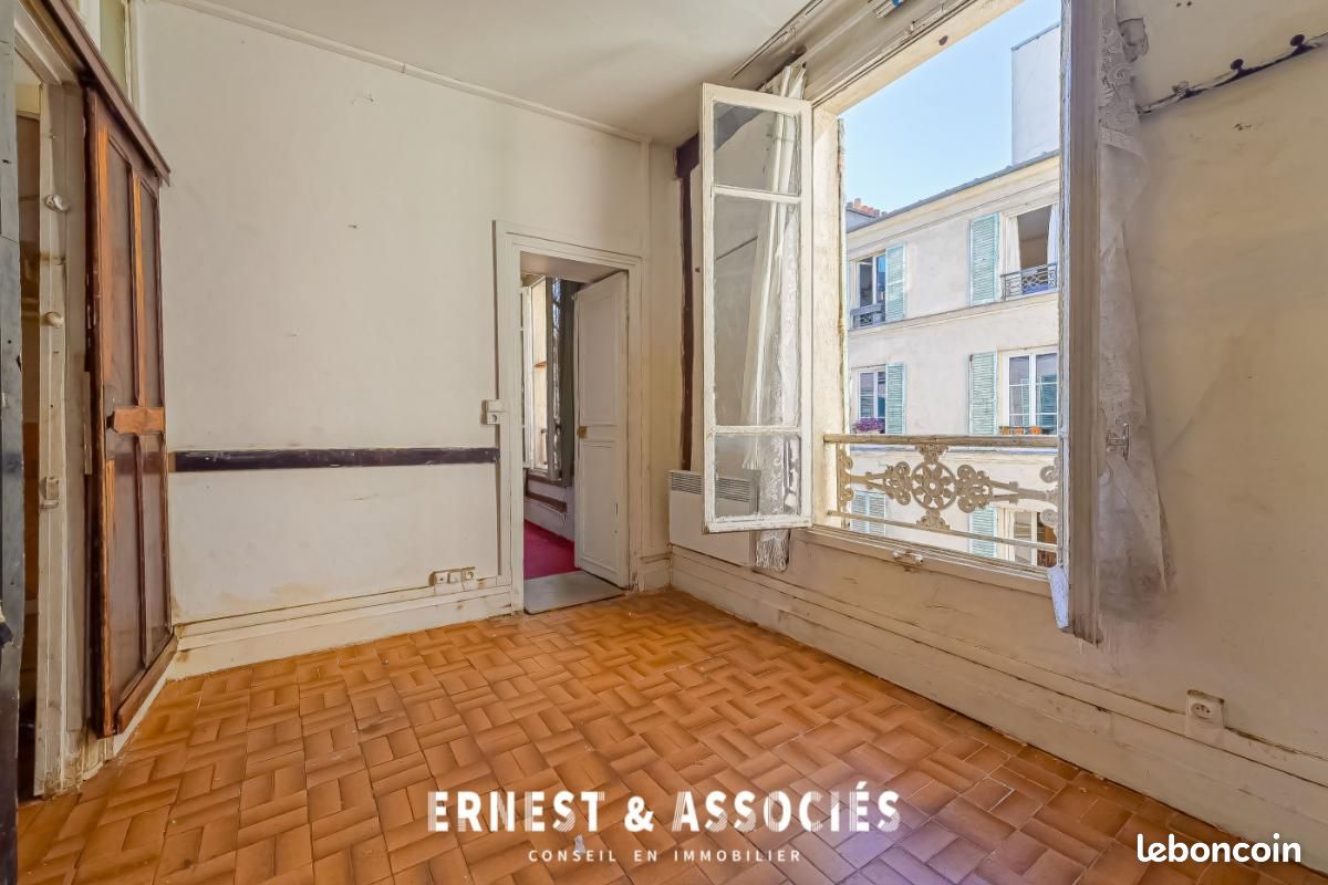 Appartement 2 pièces 27 m² · à Paris · 27 m² · 215 000 €