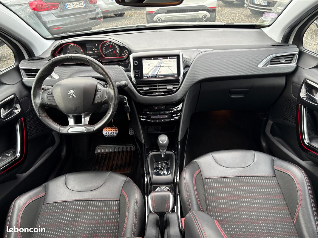 PEUGEOT 2008 1.2 THP EAT6 S&S 110 cv Boîte auto GT LINE (image 2)