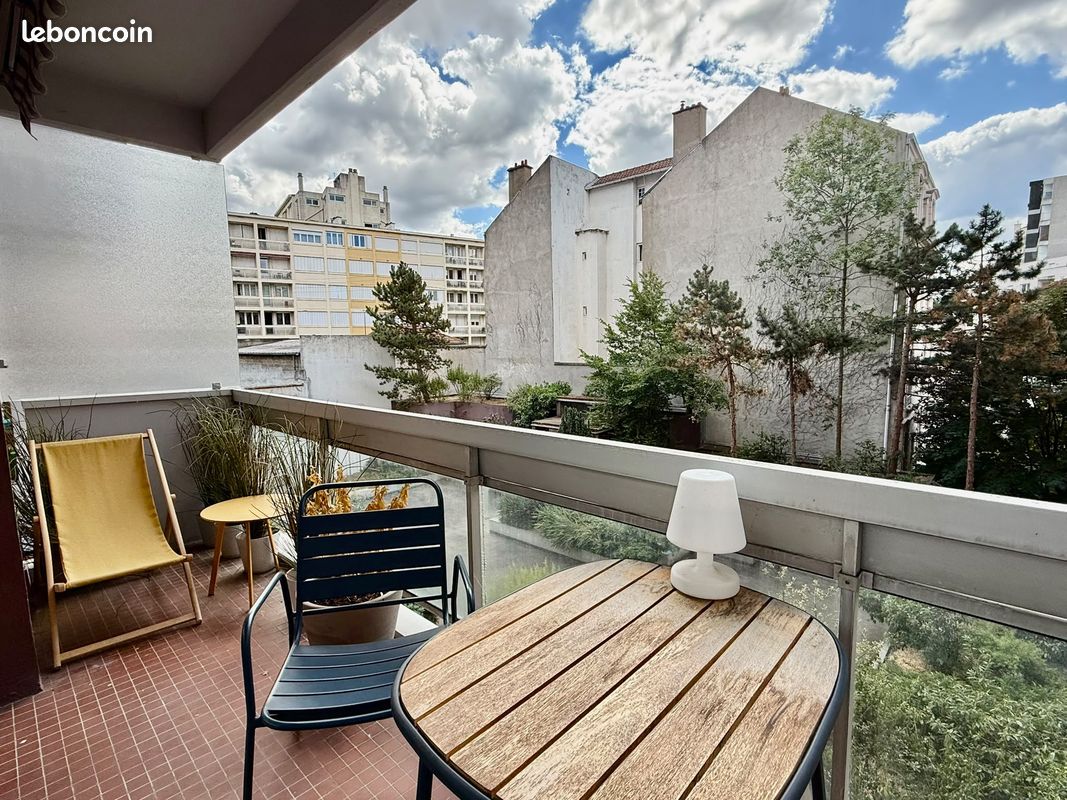Appartement 3 pièces 94 m² · à Saint-Étienne · 94 m² · 210 000 €