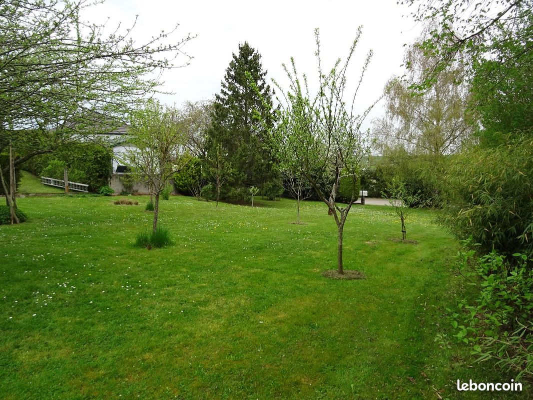 Terrain à bâtir à Brin sur Seille · à Brin-sur-Seille · 85 000 €