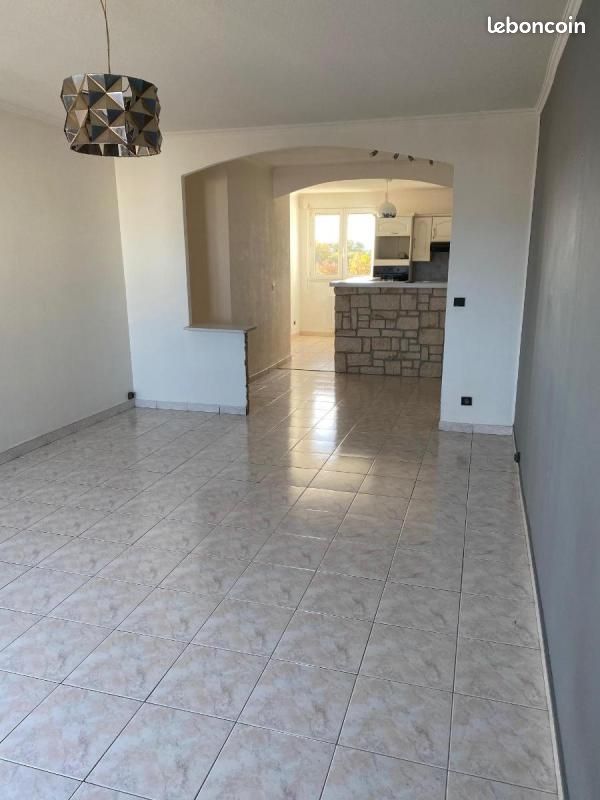 Appartement 3 pièces 71 m² · à Décines-Charpieu · 71 m² · 955 €/mois