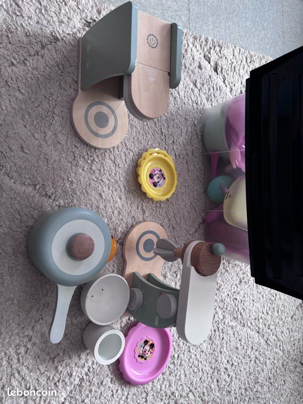 Jeu dînette enfant en plastique et bois (image 4)