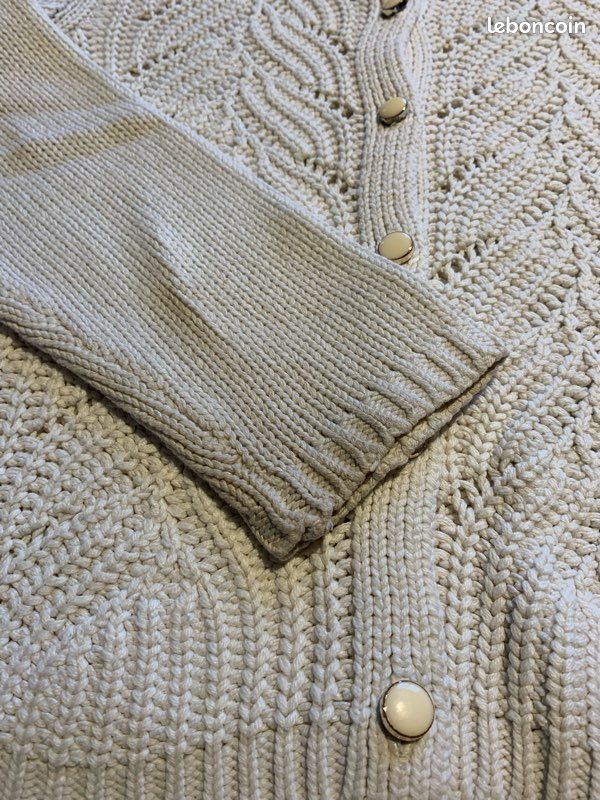 Lot de 4 gilets et 1 pull léger fille taille 8 ans (image 7)