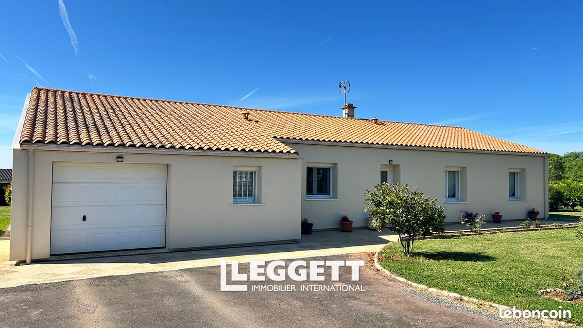 Maison 7 pièces 123 m² · à Saint-Romans-lès-Melle · 123 m² · 320 000 €