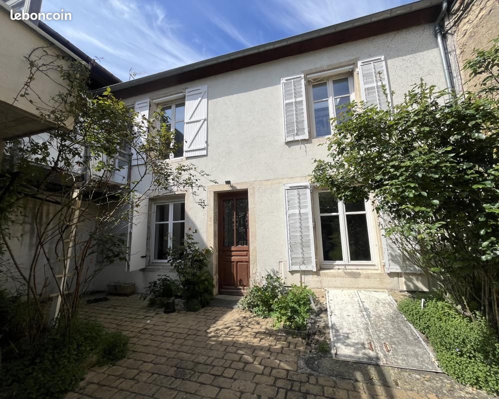 Maison 5 pièces 158 m² · à Nancy · 158 m² · 1 570 €/mois