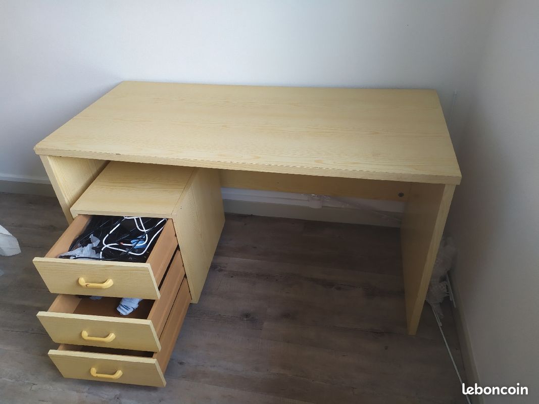 Bureaux plus 2 chaises (image 1)