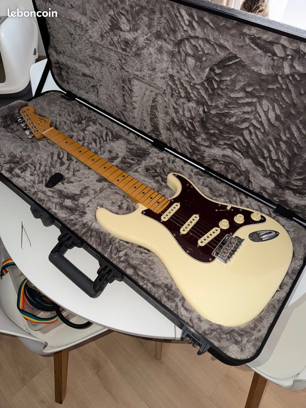 Fender Stratocaster American Pro 2 (image 1)