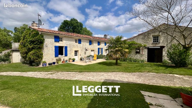 Maison 10 pièces 234 m²