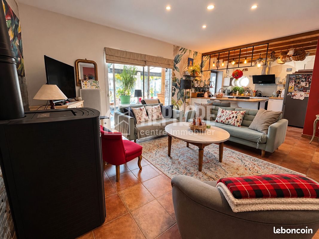 Maison 5 pièces 118 m² · à Saint-Martin-des-Noyers · 118 m² · 295 000 €