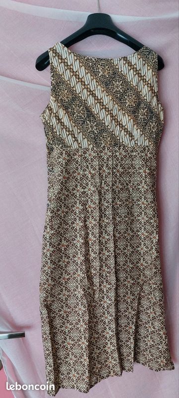 Robe brodée (image 5)