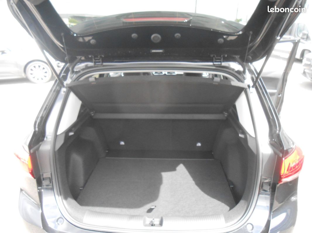 Mg zs 1.5 l hybrid+ 197 ch bva luxury (image 13)