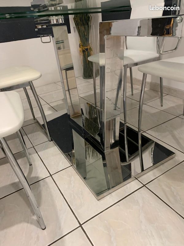 Table à manger en verre et pieds inox (image 4)