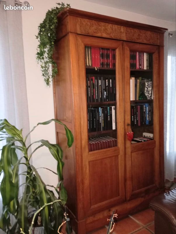 Bibliothèque merisier noyer massif (image 3)
