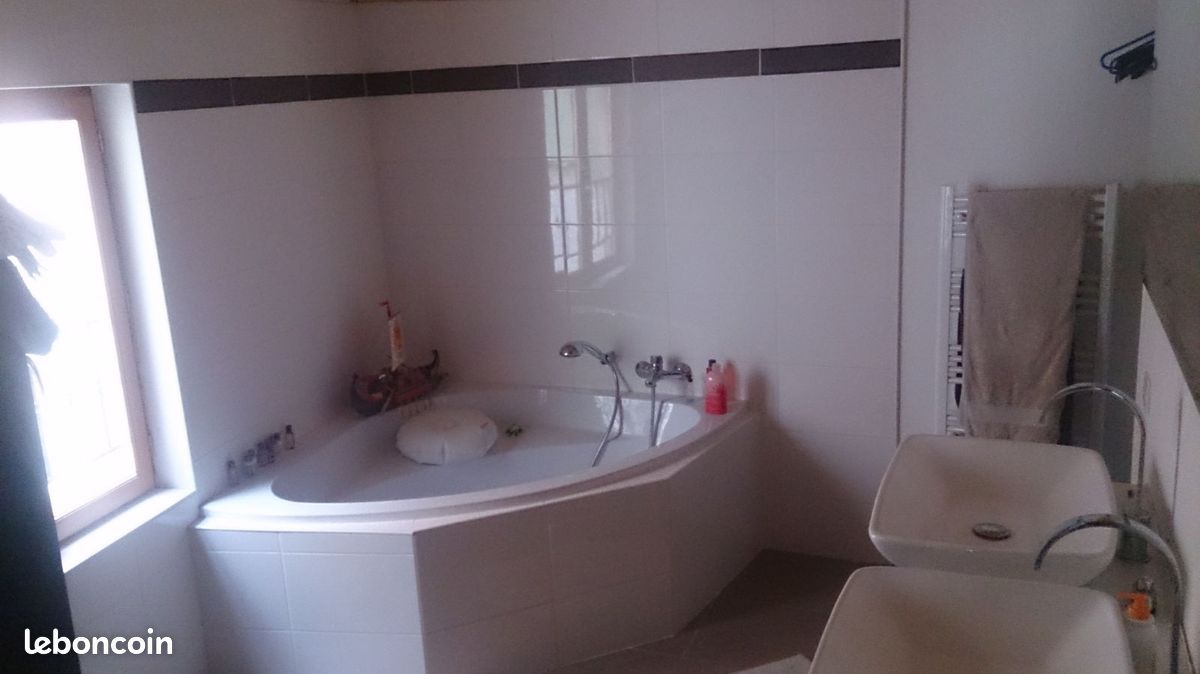 Appartement 5 pièces 120 m² · à Agen · 120 m² · 750 €