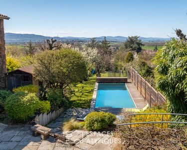 Maison 945 000 € - 205 m²