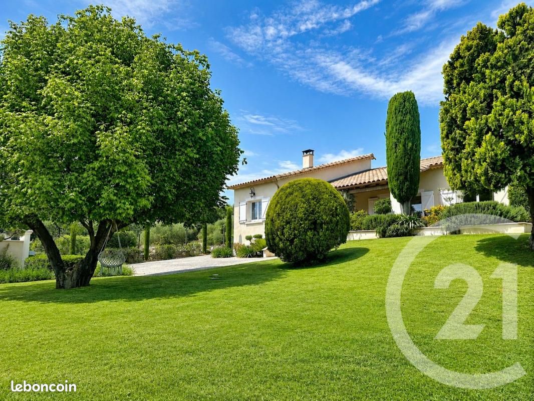 Maison 5 pièces 140 m² · à Saint-Privat-des-Vieux · 140 m² · 469 000 €