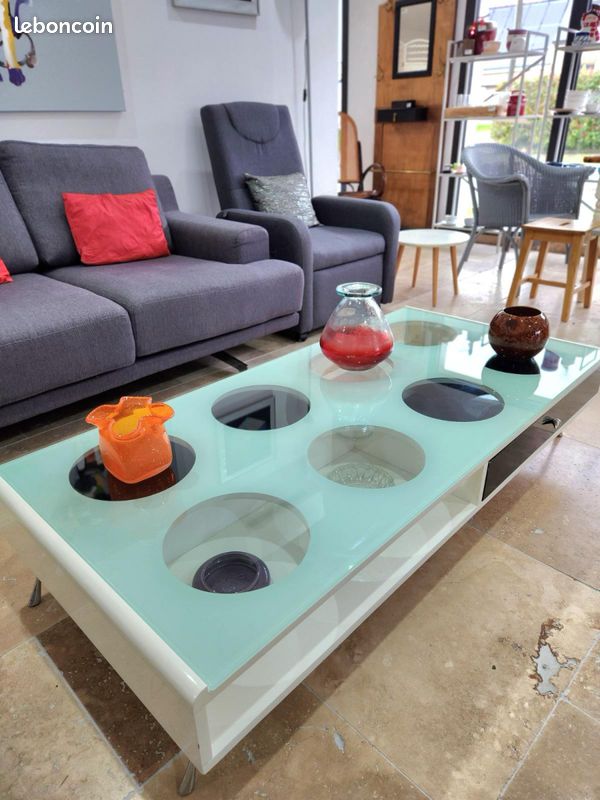 Table basse design (image 1)