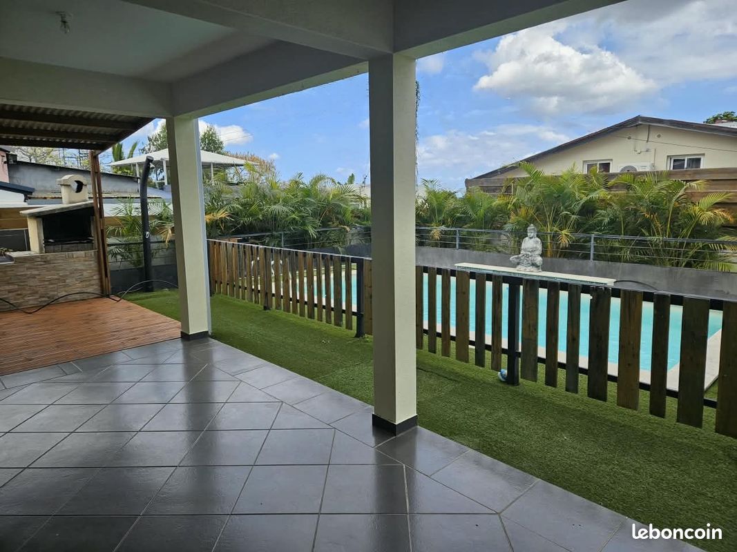 Maison 5 pièces 156 m² · à La Possession · 156 m² · 490 000 €
