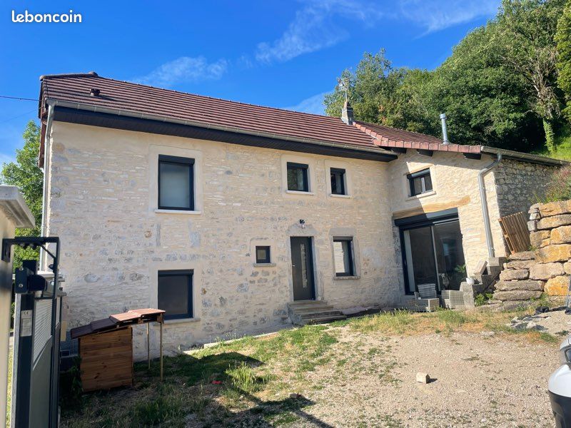 Maison 5 pièces 120 m² · à Bouvesse-Quirieu · 120 m² · 310 000 €