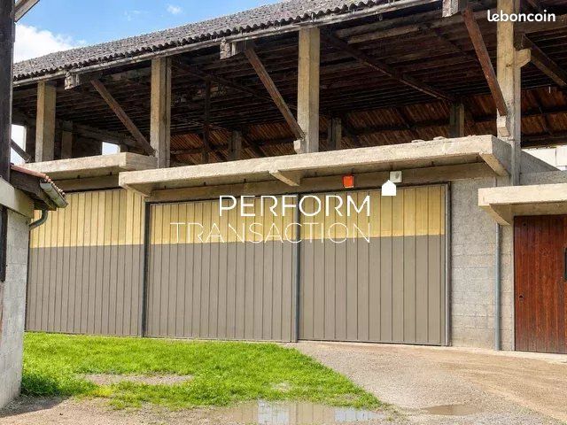 Parking 1 pièce 179 m² · à Vizille · 179 m² · 130 000 €