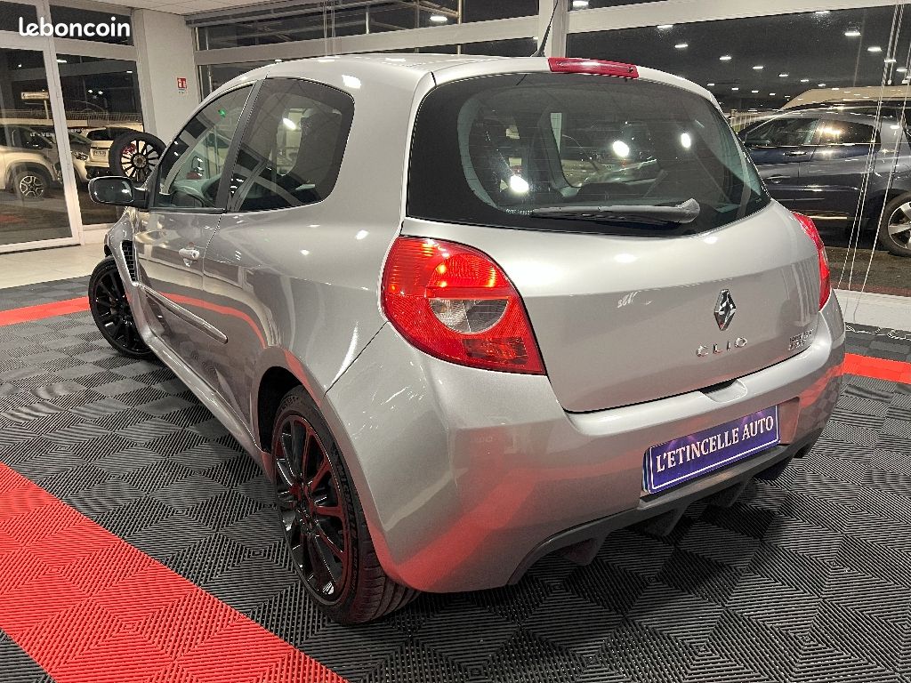Renault Clio III RS 2.0 16V 200 Renault Sport (image 3)