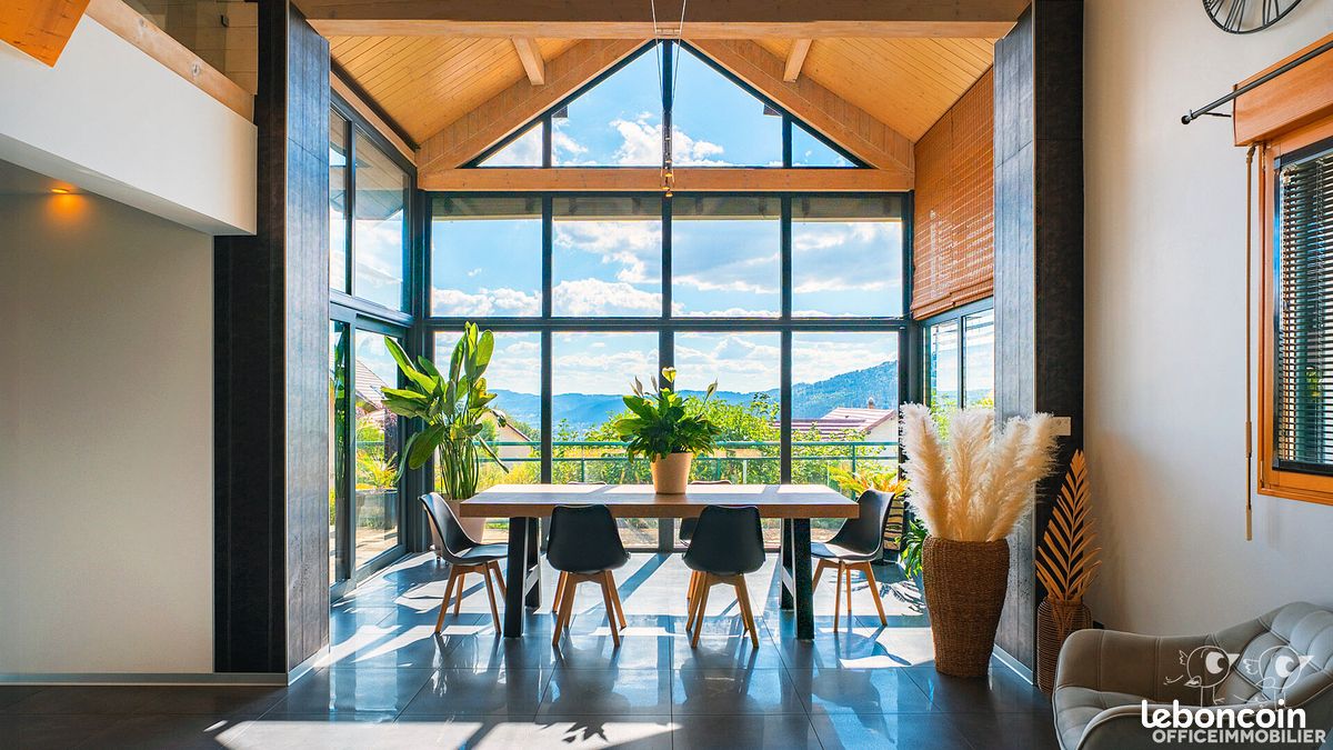 Maison 8 pièces 202 m² · à Les Fins · 202 m² · 750 000 €