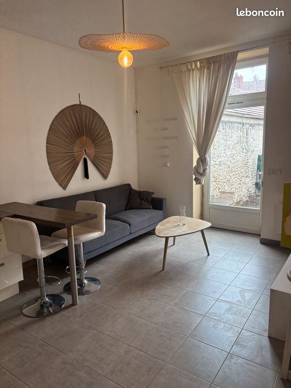 Appartement 2 pièces 35 m² · à Corbeil-Essonnes · 35 m² · 850 €/mois