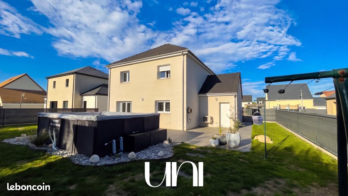 Maison 5 pièces 114 m² · à Bellengreville · 114 m² · 321 000 €