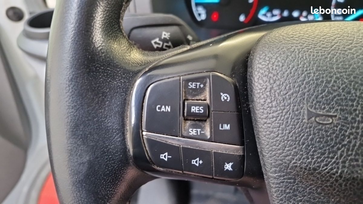 Ford Transit Custom CABINE APPROFONDIE L2H1 2.0 Ecoblue 130 Trend Business (image 15)