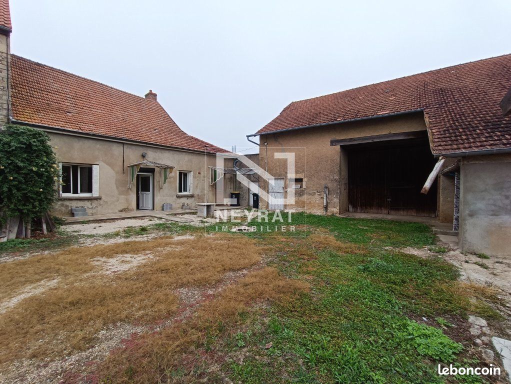 Maison 3 pièces 94 m² · aux Maillys · 94 m² · 150 000 €