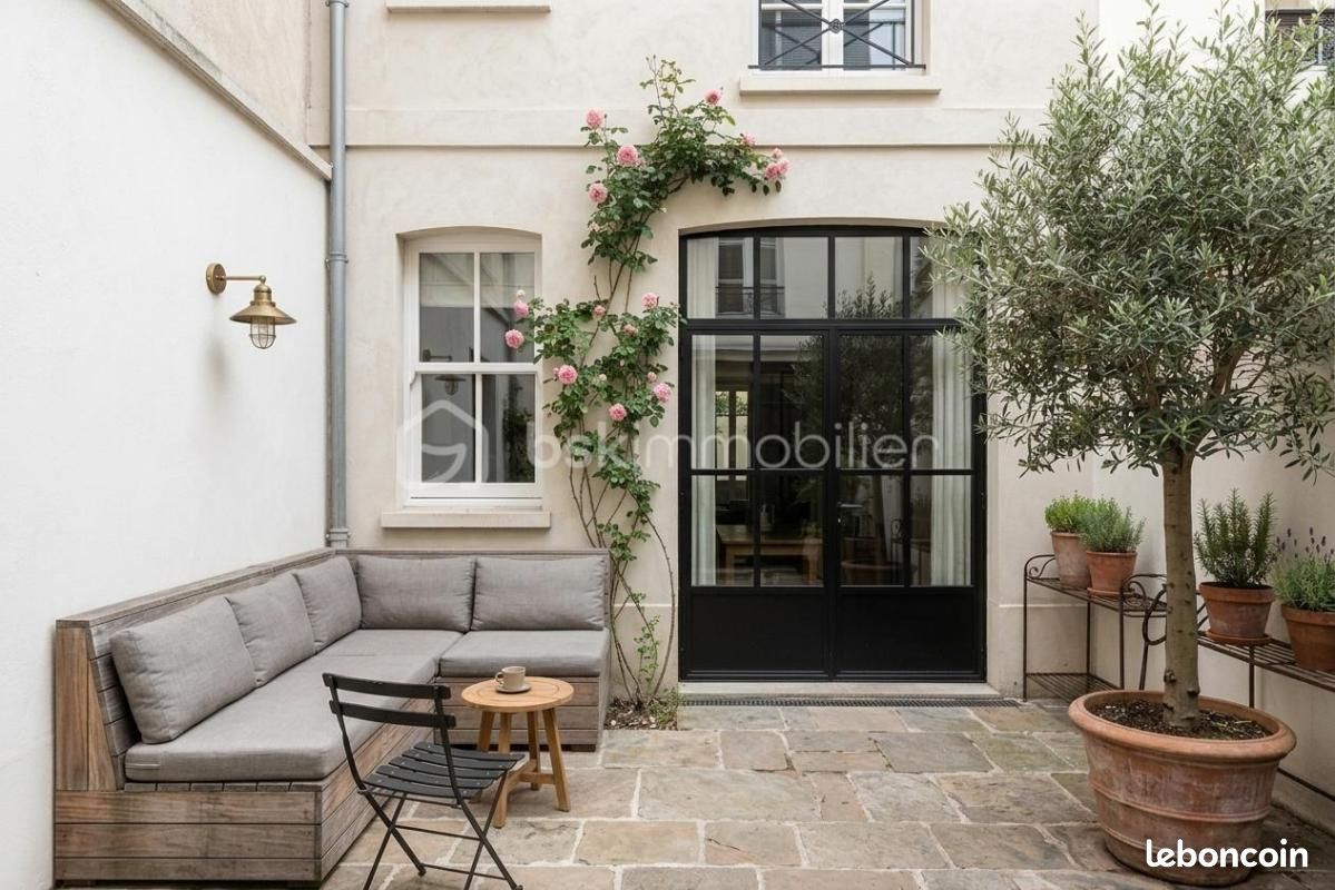 Maison 5 pièces 143 m² · à Paris · 143 m² · 2 490 000 €